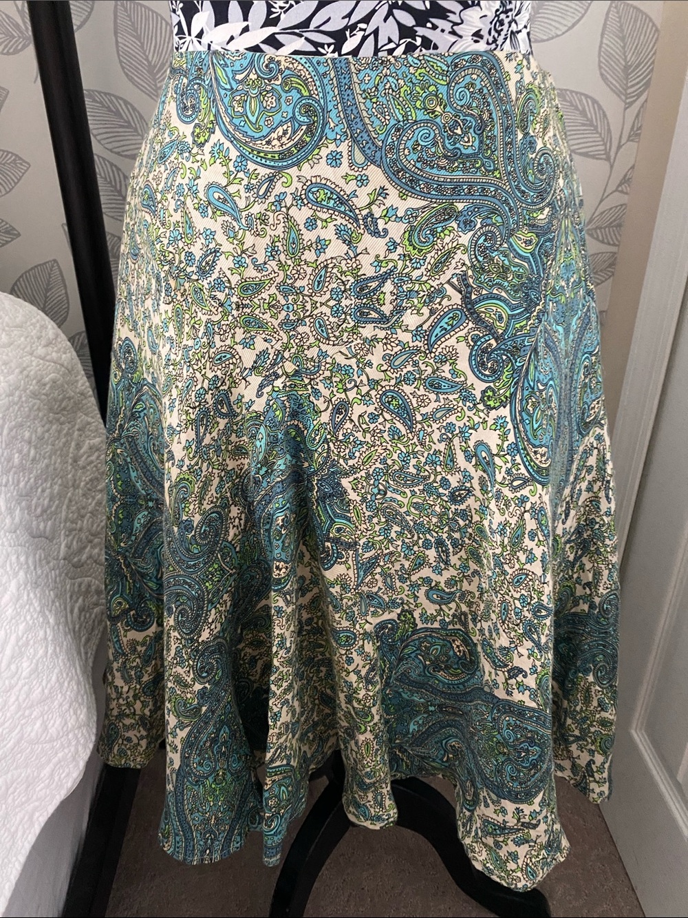 Worthington silk and cotton Paisley Circle Skirt with Teal and Green Accents
